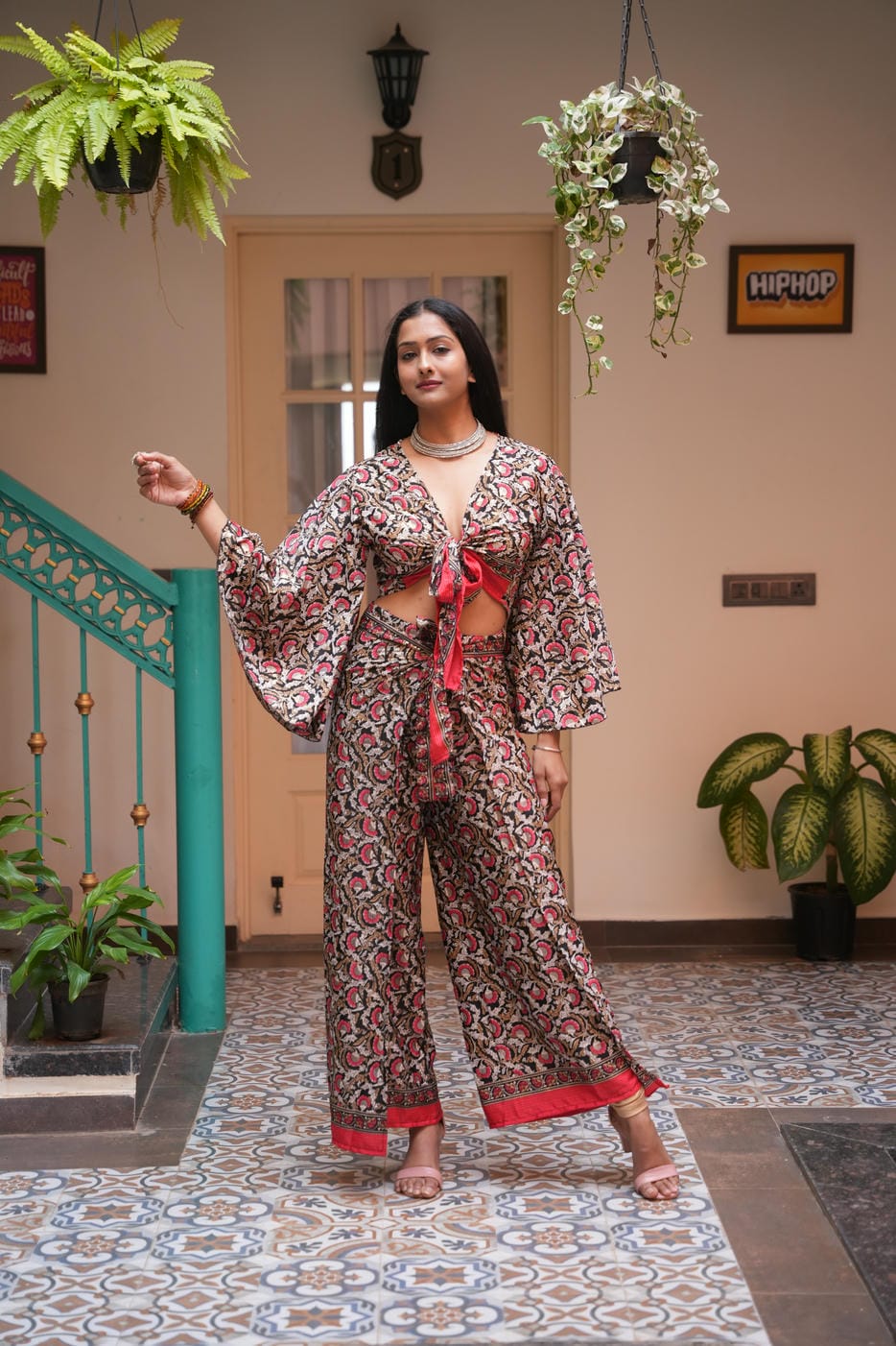 CRIMSON RED-FLOWER GOLD 2-PIECE CORD-SET