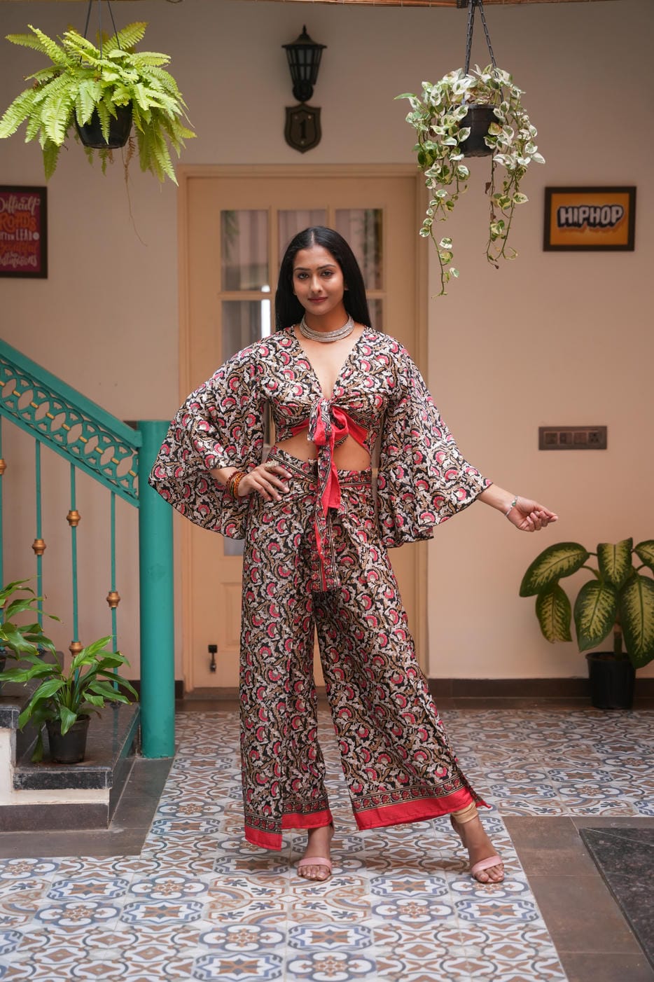 CRIMSON RED-FLOWER GOLD 2-PIECE CORD-SET